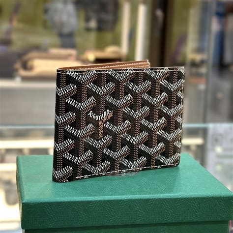 how to identify a goyard wallet.